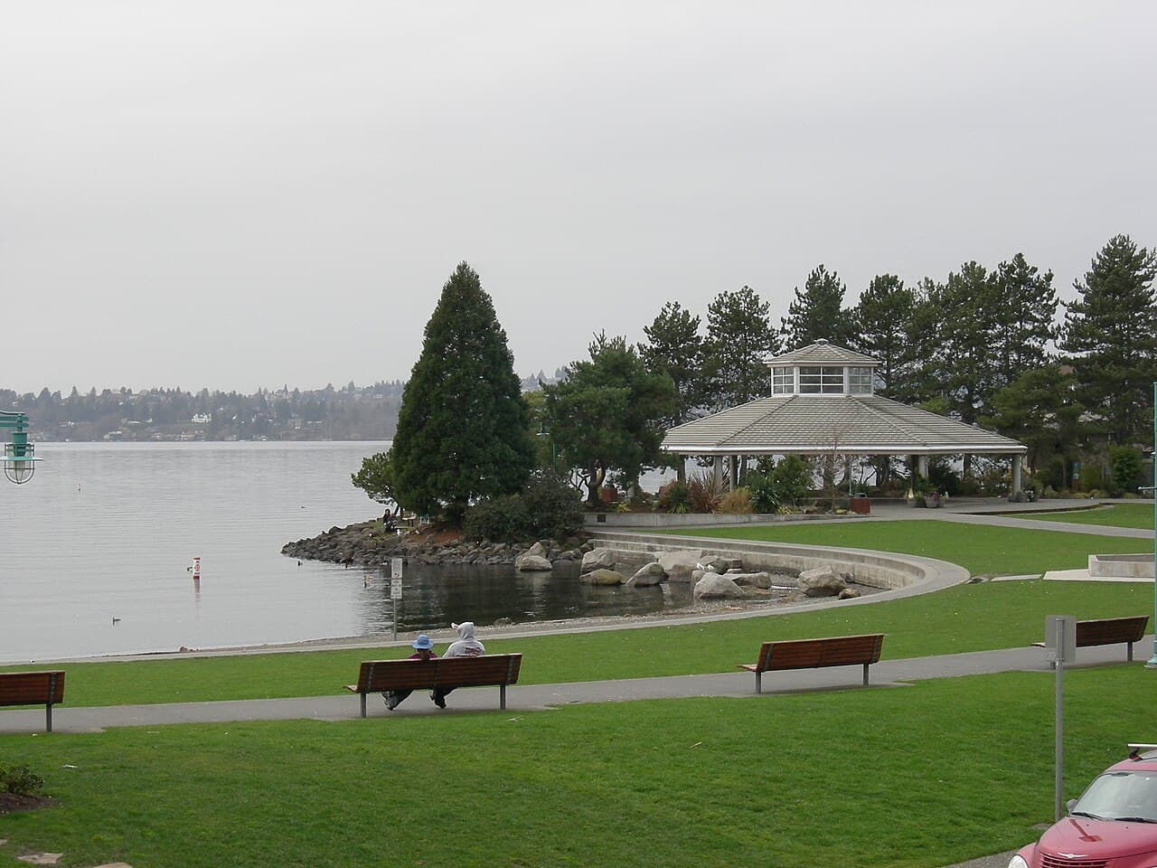 Kirkland waterfront park on Lake Washington