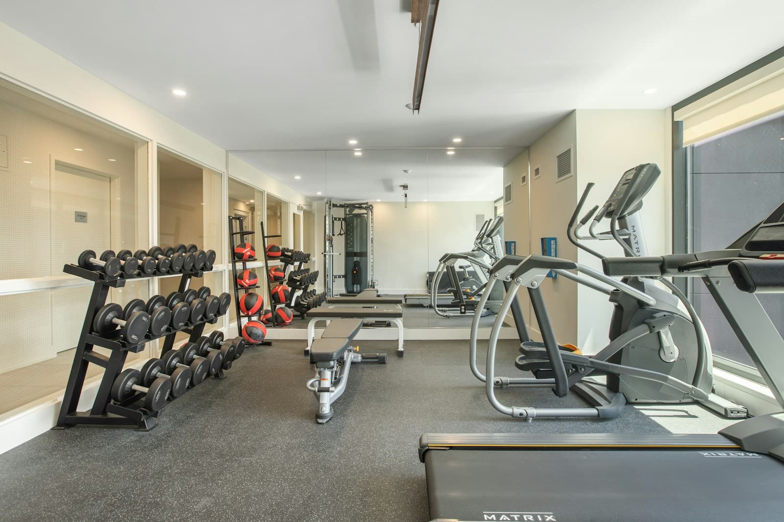 Compact apartment training setup with simple equipment